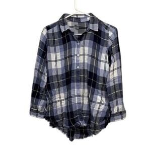 Aerie Flannel Shirt Button Up Long Sleeve Raw Fringed Hem Plaid Navy Size Small
